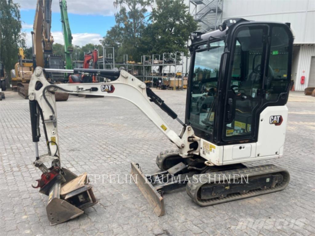 CAT 301.8-05A Paletli ekskavatörler