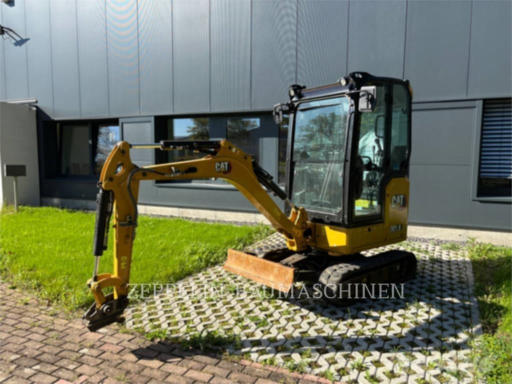 CAT 301.8-05A Paletli ekskavatörler
