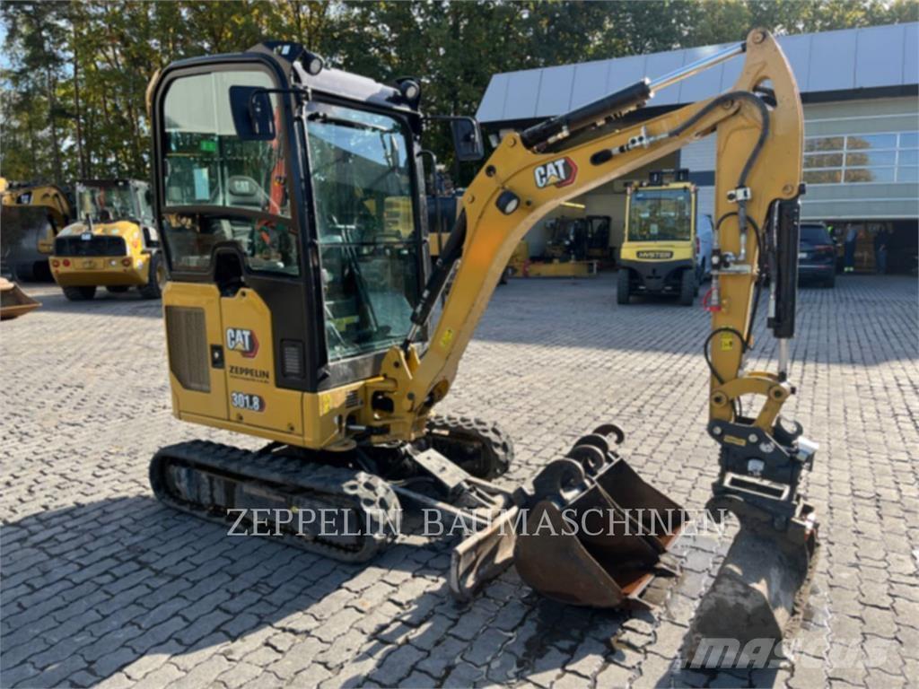 CAT 301.8-05A Paletli ekskavatörler