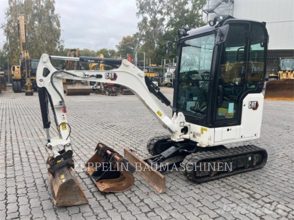 CAT 301.8-05A Paletli ekskavatörler
