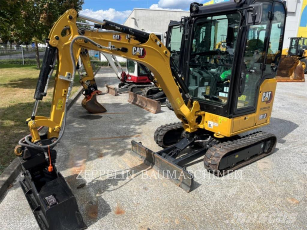 CAT 301.8-05A Paletli ekskavatörler