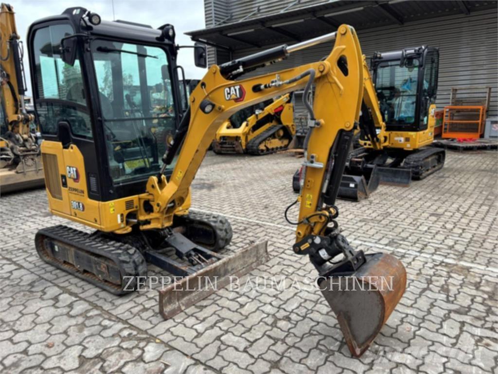 CAT 301.8-05A Paletli ekskavatörler