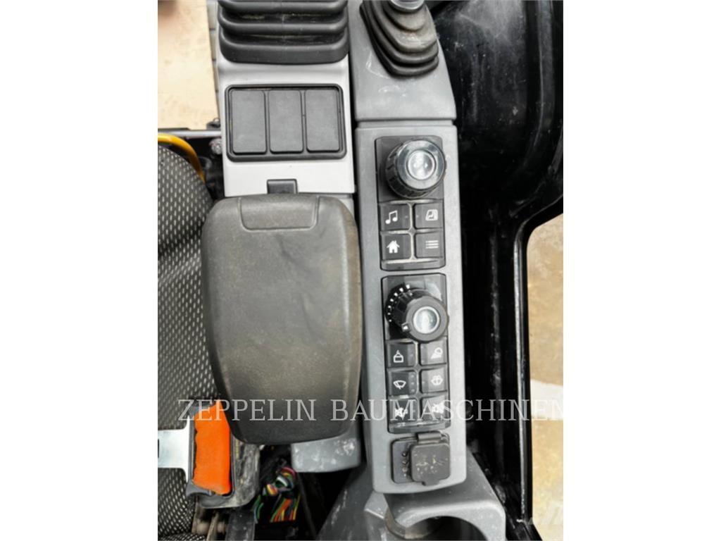 CAT 301.8-05A Paletli ekskavatörler