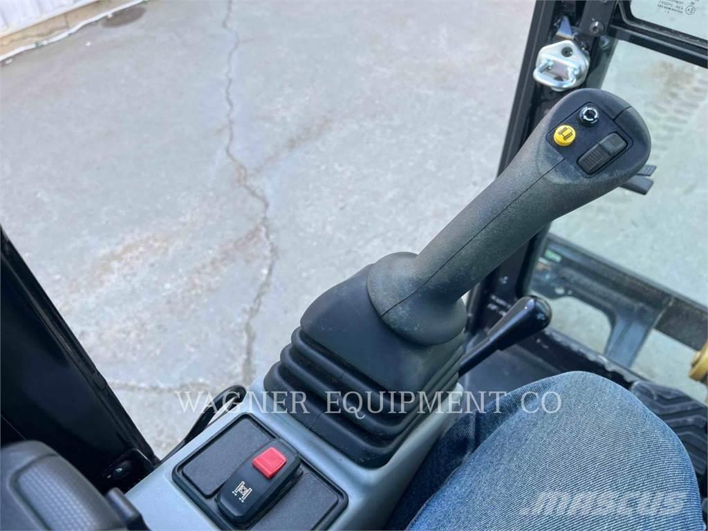 CAT 302 Paletli ekskavatörler