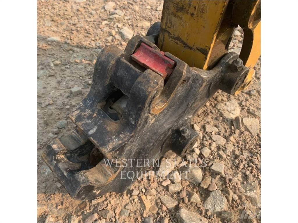 CAT 302 Paletli ekskavatörler