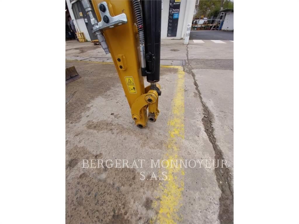 CAT 302 Paletli ekskavatörler