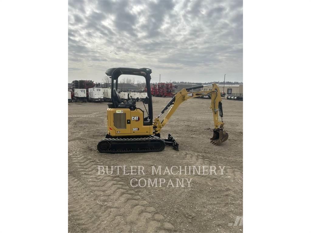 CAT 302-05A CR Paletli ekskavatörler
