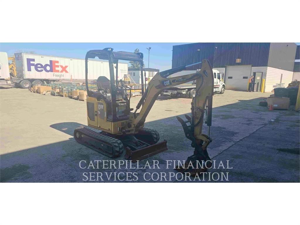 CAT 302 05A CR Paletli ekskavatörler
