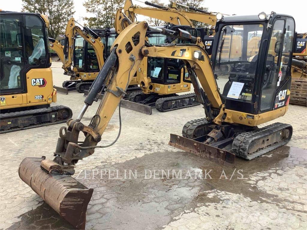 CAT 302.2D Paletli ekskavatörler