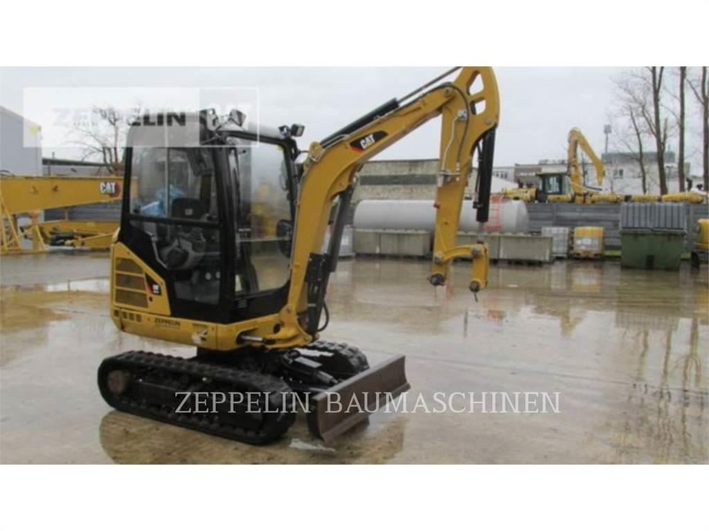 CAT 302.4D Paletli ekskavatörler
