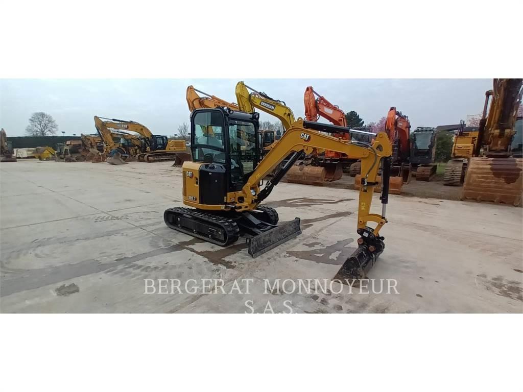CAT 302.7 Paletli ekskavatörler