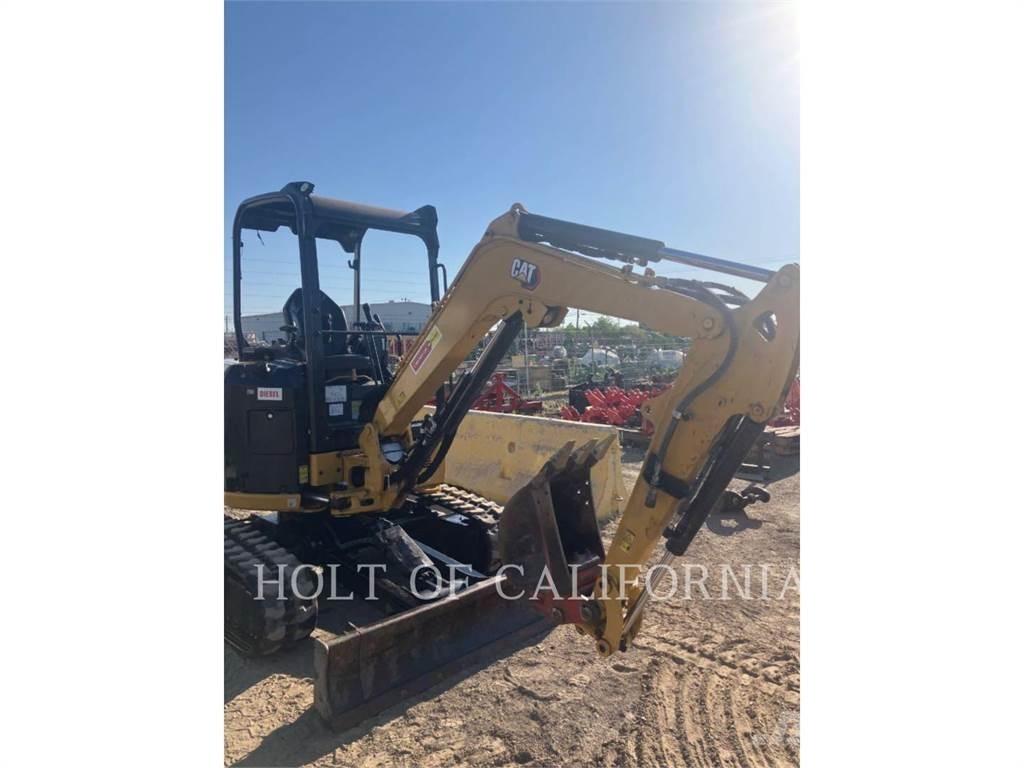 CAT 302.7 Paletli ekskavatörler