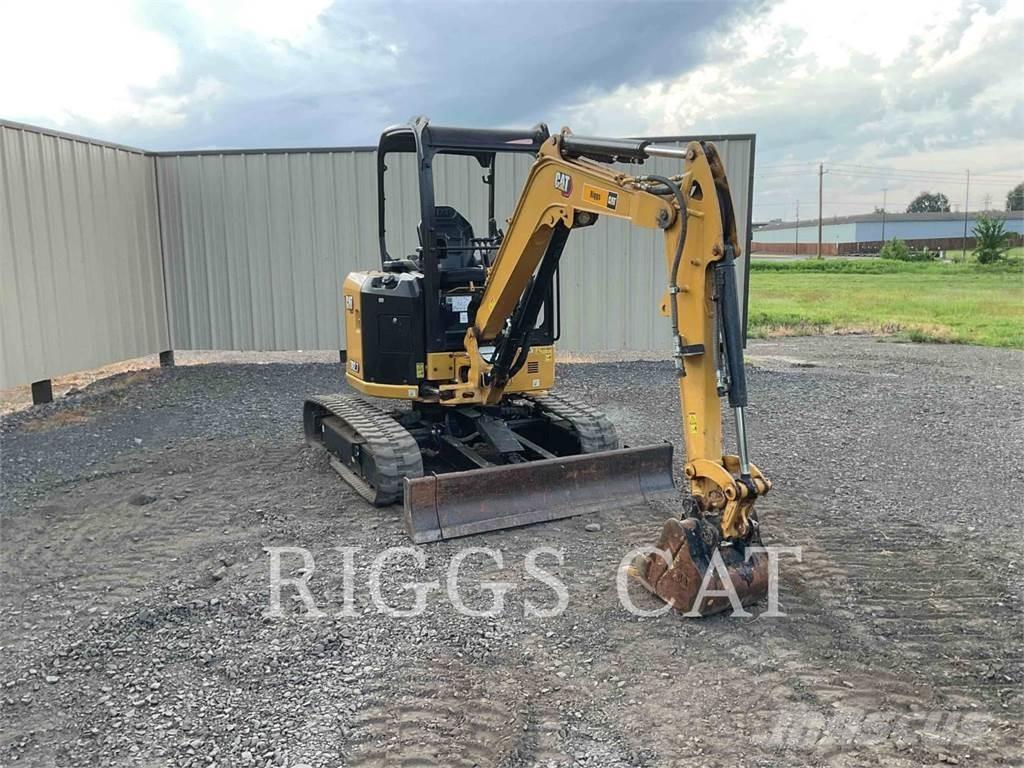 CAT 302.7 Paletli ekskavatörler