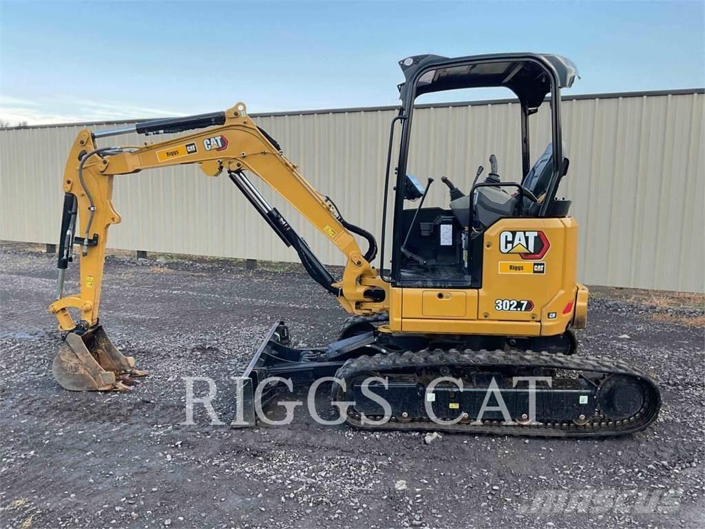 CAT 302.7 Paletli ekskavatörler