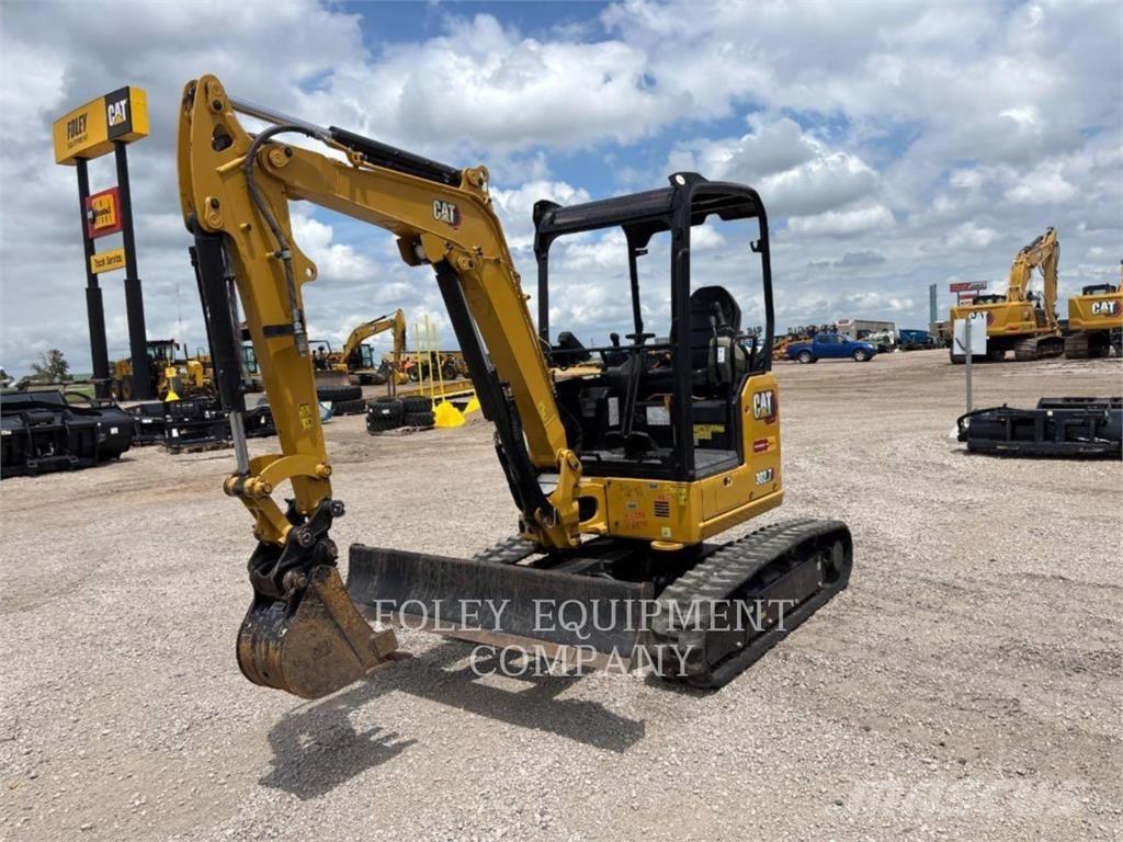 CAT 302.7-07LO Paletli ekskavatörler