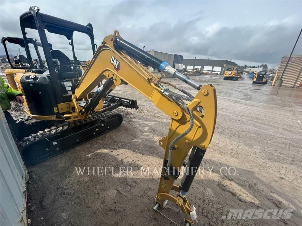 CAT 302.7 C1 Paletli ekskavatörler