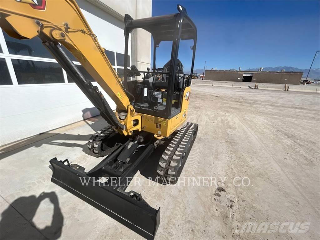 CAT 302.7 C1 Paletli ekskavatörler