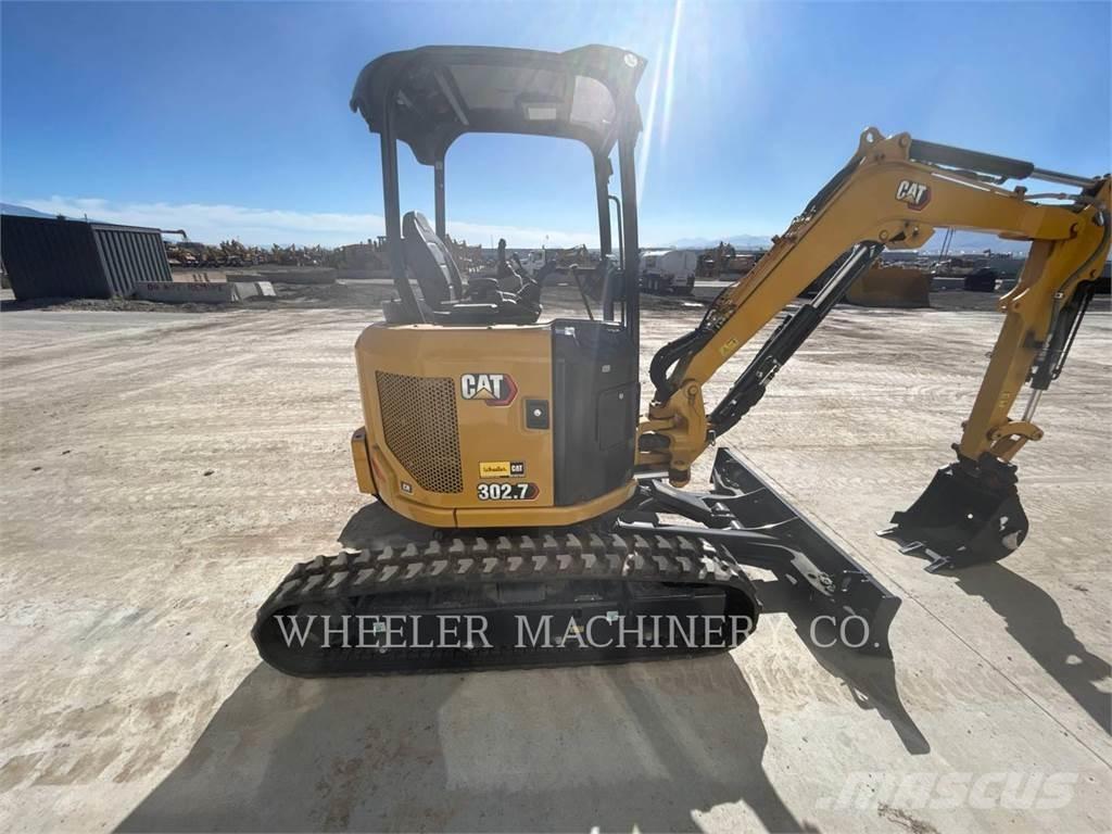 CAT 302.7 C1 Paletli ekskavatörler