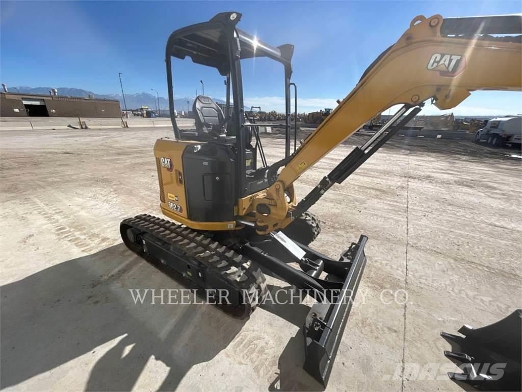 CAT 302.7 C1 Paletli ekskavatörler