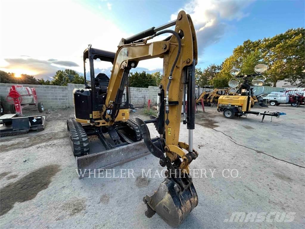 CAT 302.7 C1TH Paletli ekskavatörler