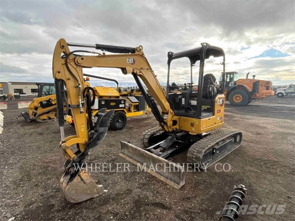CAT 302.7 C1TH Paletli ekskavatörler