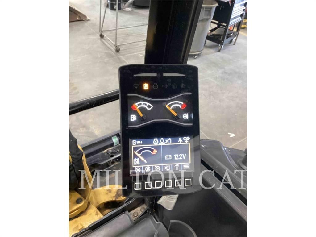 CAT 302.707CR Paletli ekskavatörler