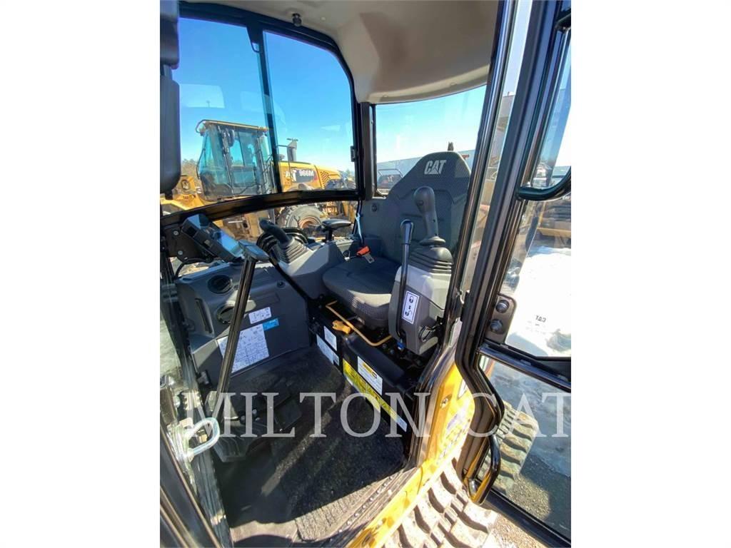 CAT 302.707CR Paletli ekskavatörler