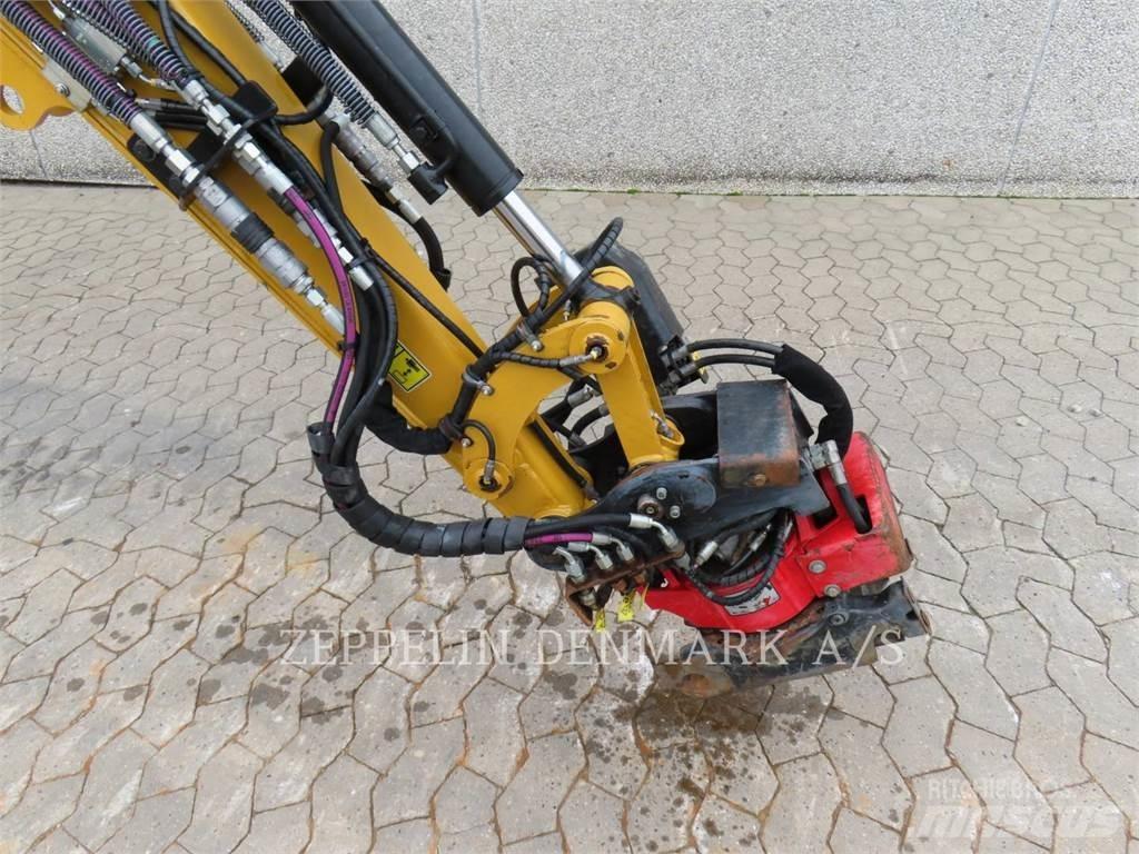 CAT 302.707CR Paletli ekskavatörler