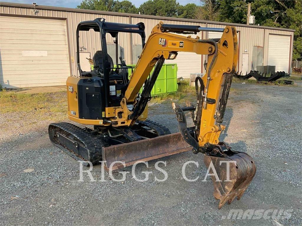 CAT 302.707CR Paletli ekskavatörler