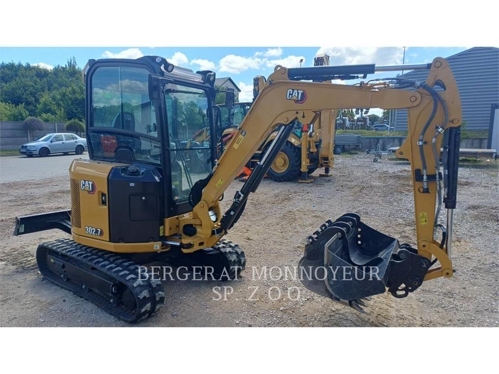 CAT 302.7CR Paletli ekskavatörler