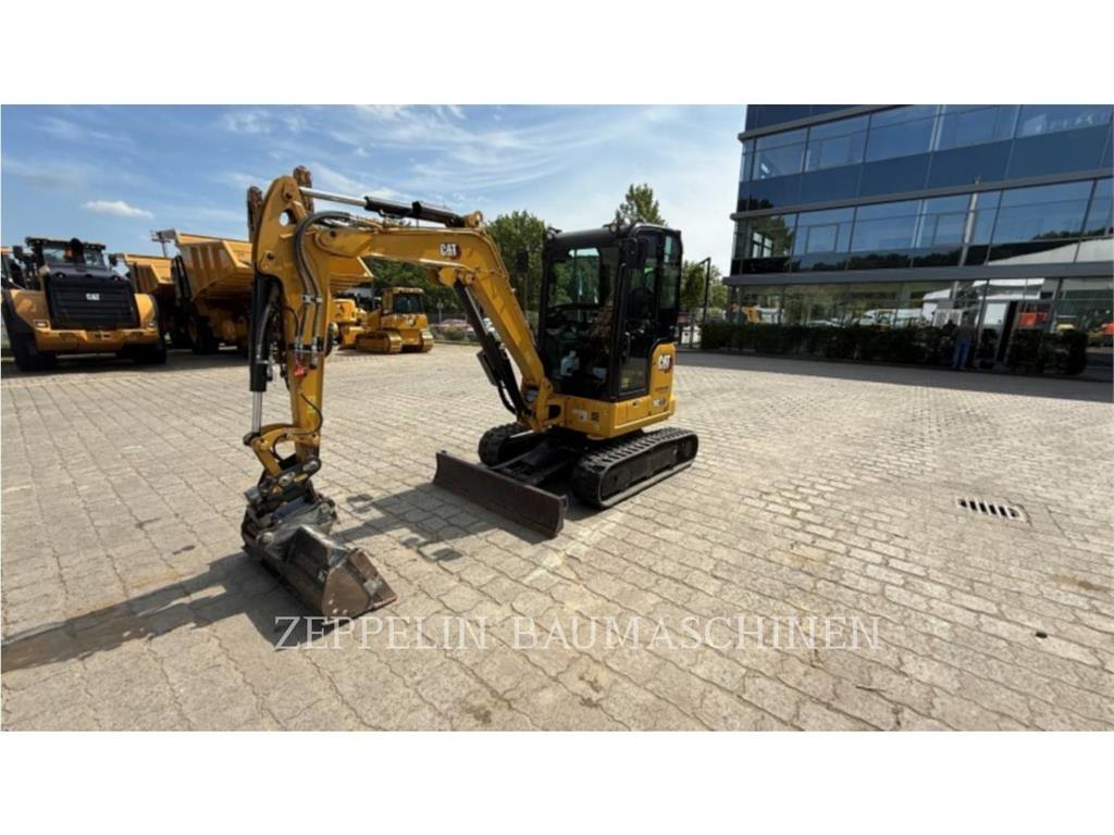 CAT 302.7CR-07 Paletli ekskavatörler
