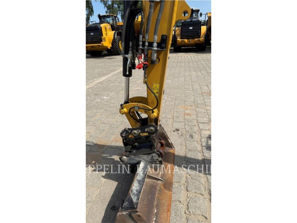 CAT 302.7CR-07 Paletli ekskavatörler