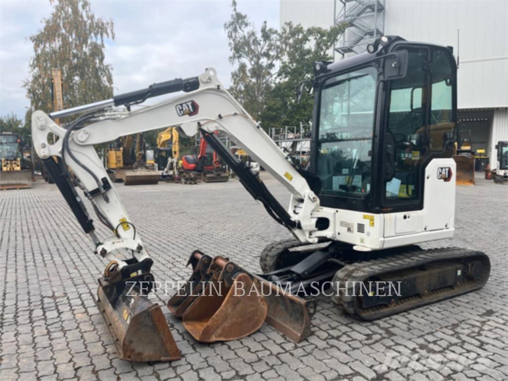 CAT 302.7CR-07 Paletli ekskavatörler