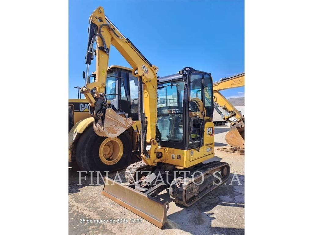 CAT 302.7D Paletli ekskavatörler