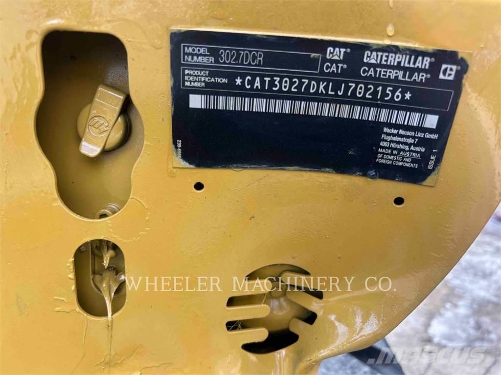 CAT 302.7DC1TH Paletli ekskavatörler