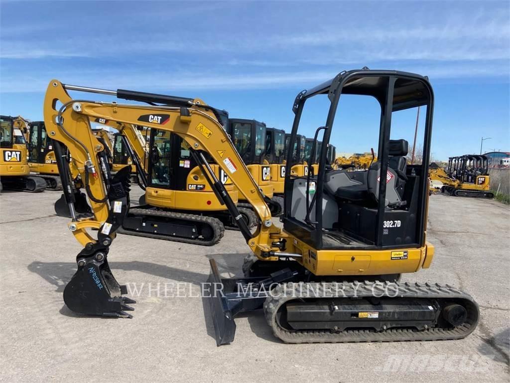 CAT 302.7DC1TH Paletli ekskavatörler