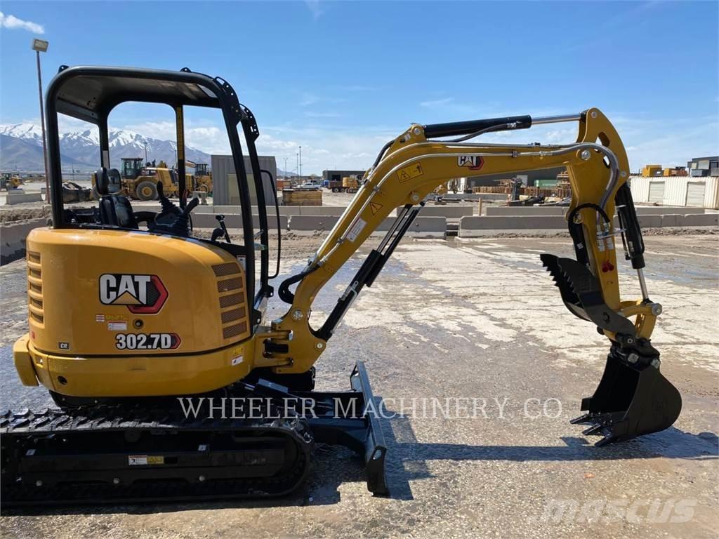 CAT 302.7DC1TH Paletli ekskavatörler