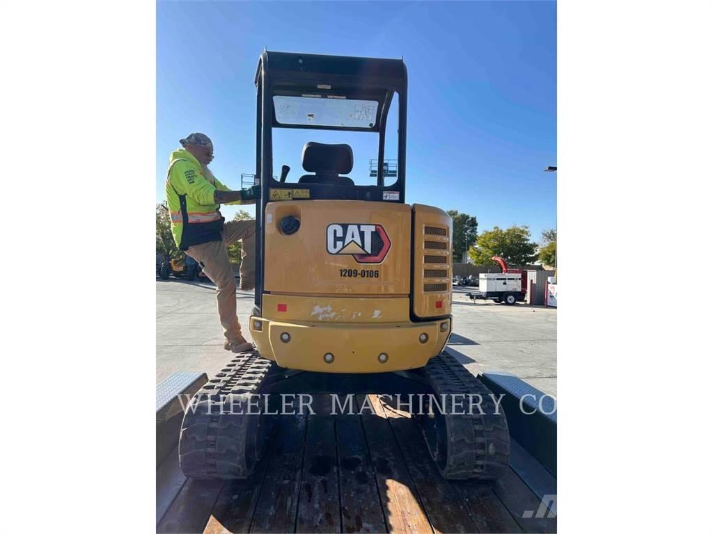 CAT 302.7DC1TH Paletli ekskavatörler