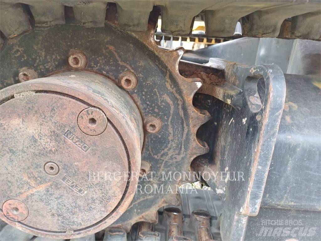 CAT 302.7DCR Paletli ekskavatörler