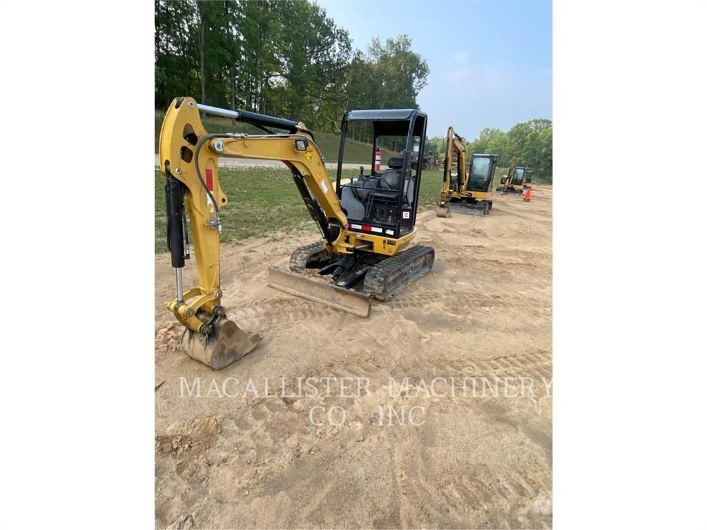 CAT 302.7DCR Paletli ekskavatörler