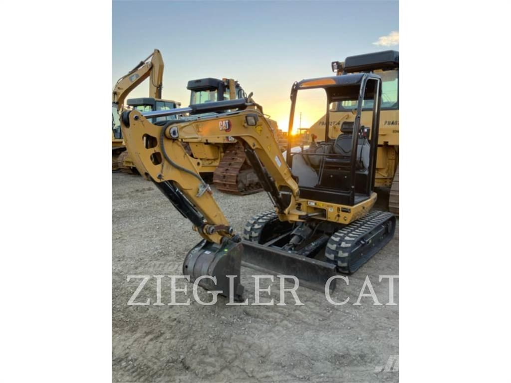 CAT 302.7DCR Paletli ekskavatörler