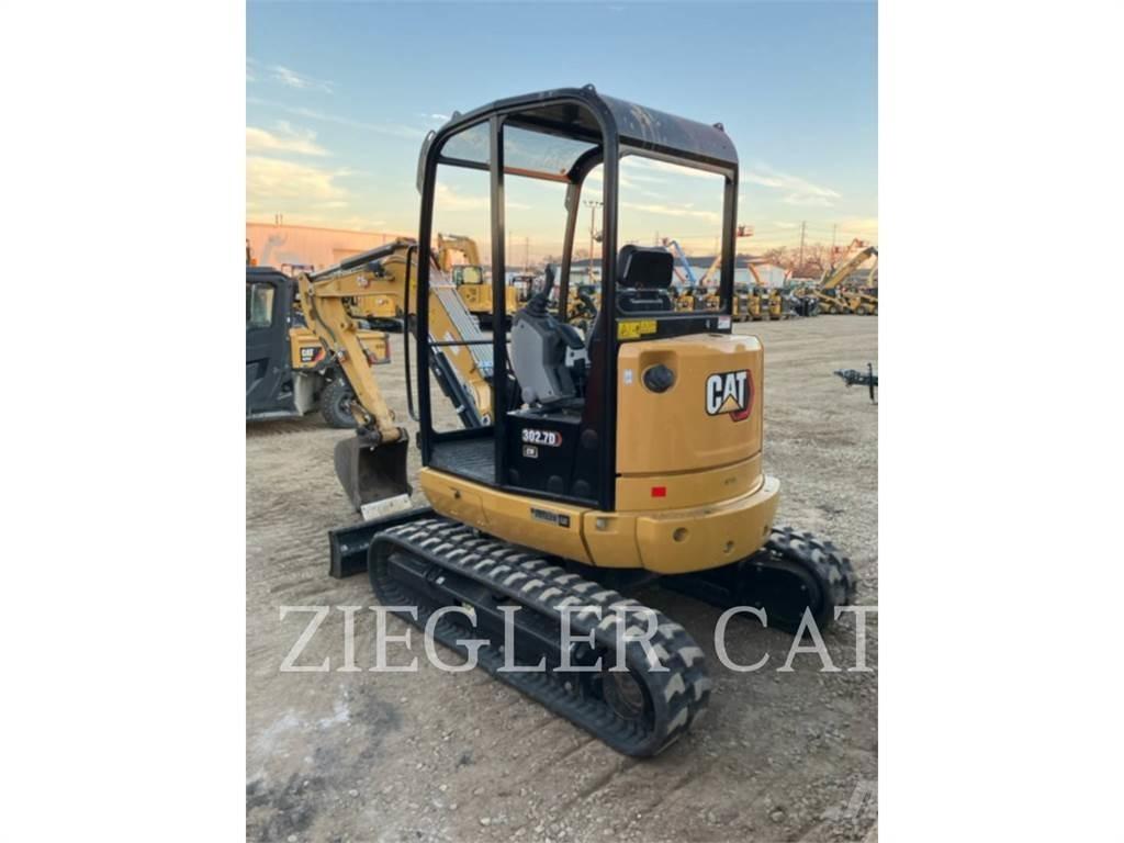 CAT 302.7DCR Paletli ekskavatörler