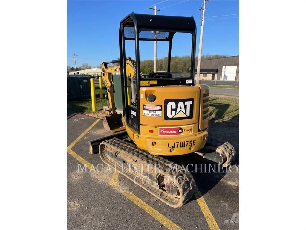 CAT 302.7DCR Paletli ekskavatörler