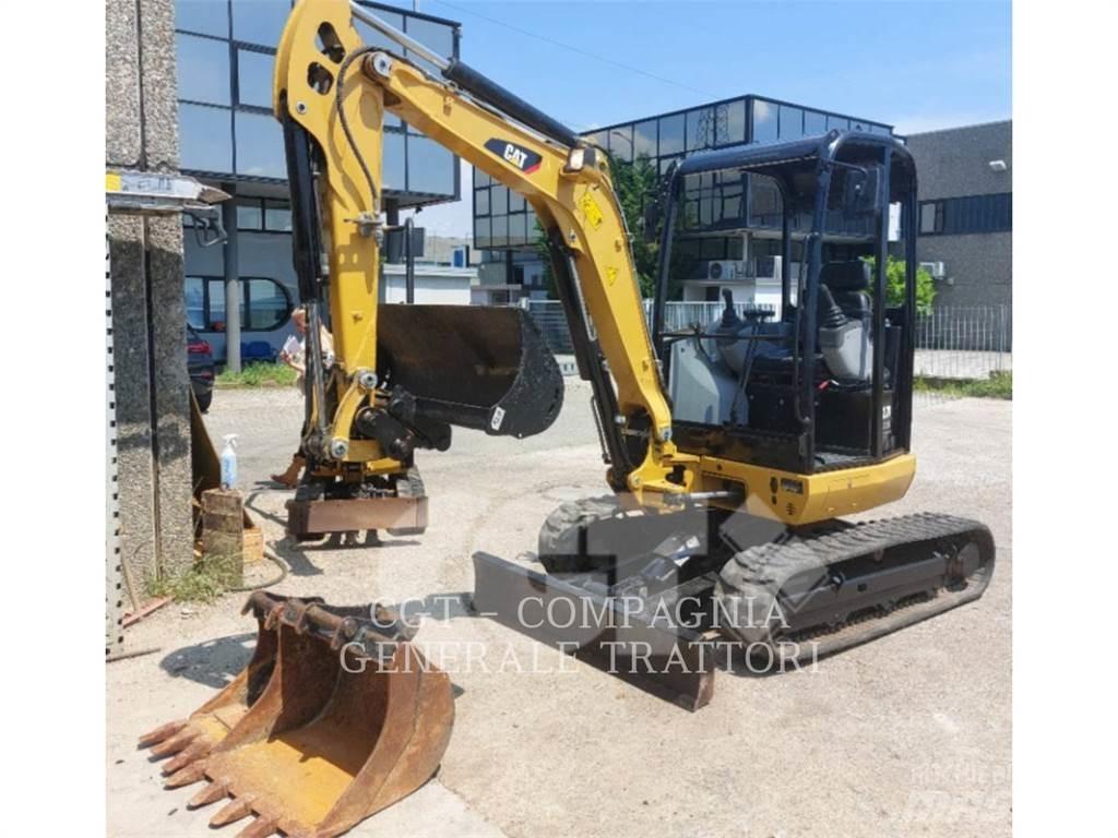 CAT 302.7DCR Paletli ekskavatörler