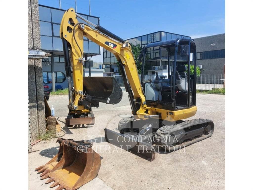 CAT 302.7DCR Paletli ekskavatörler
