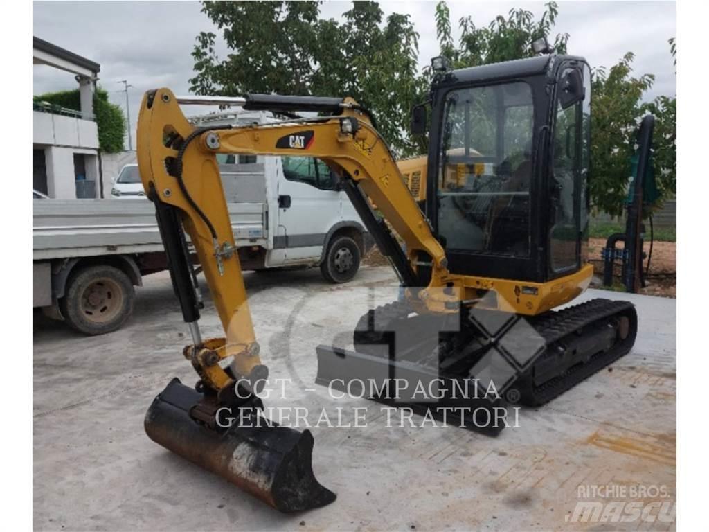 CAT 302.7DCR Paletli ekskavatörler