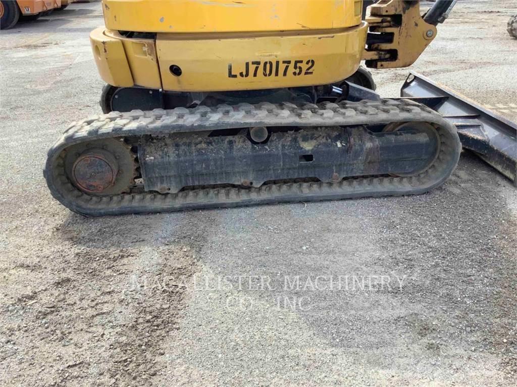 CAT 302.7DCR Paletli ekskavatörler