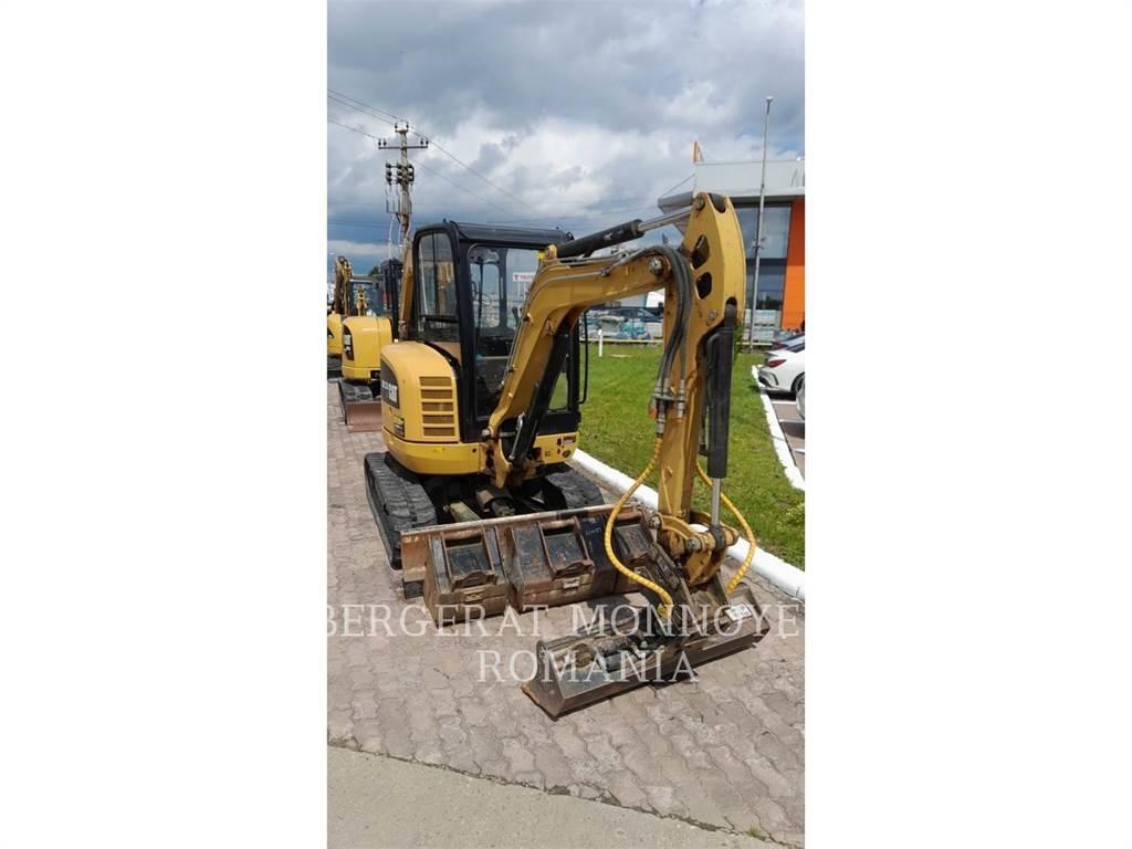 CAT 302.7DCR Paletli ekskavatörler