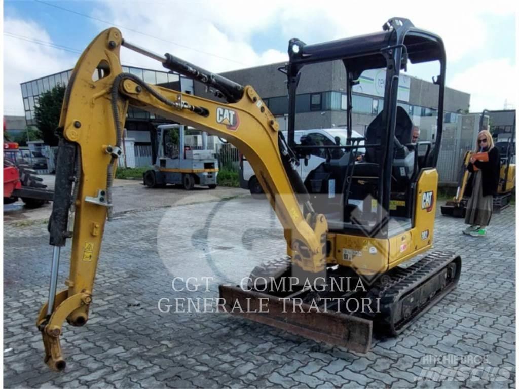 CAT 302 CR Paletli ekskavatörler