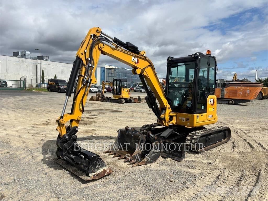 CAT 303.5 Paletli ekskavatörler